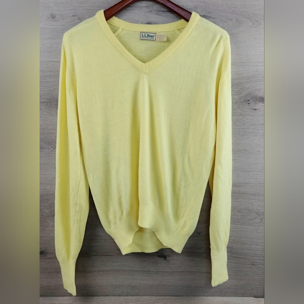 Vtg LL Bean Sweater Mens Large Yellow Pullover V Neck Orlon Acrylic Made In USA